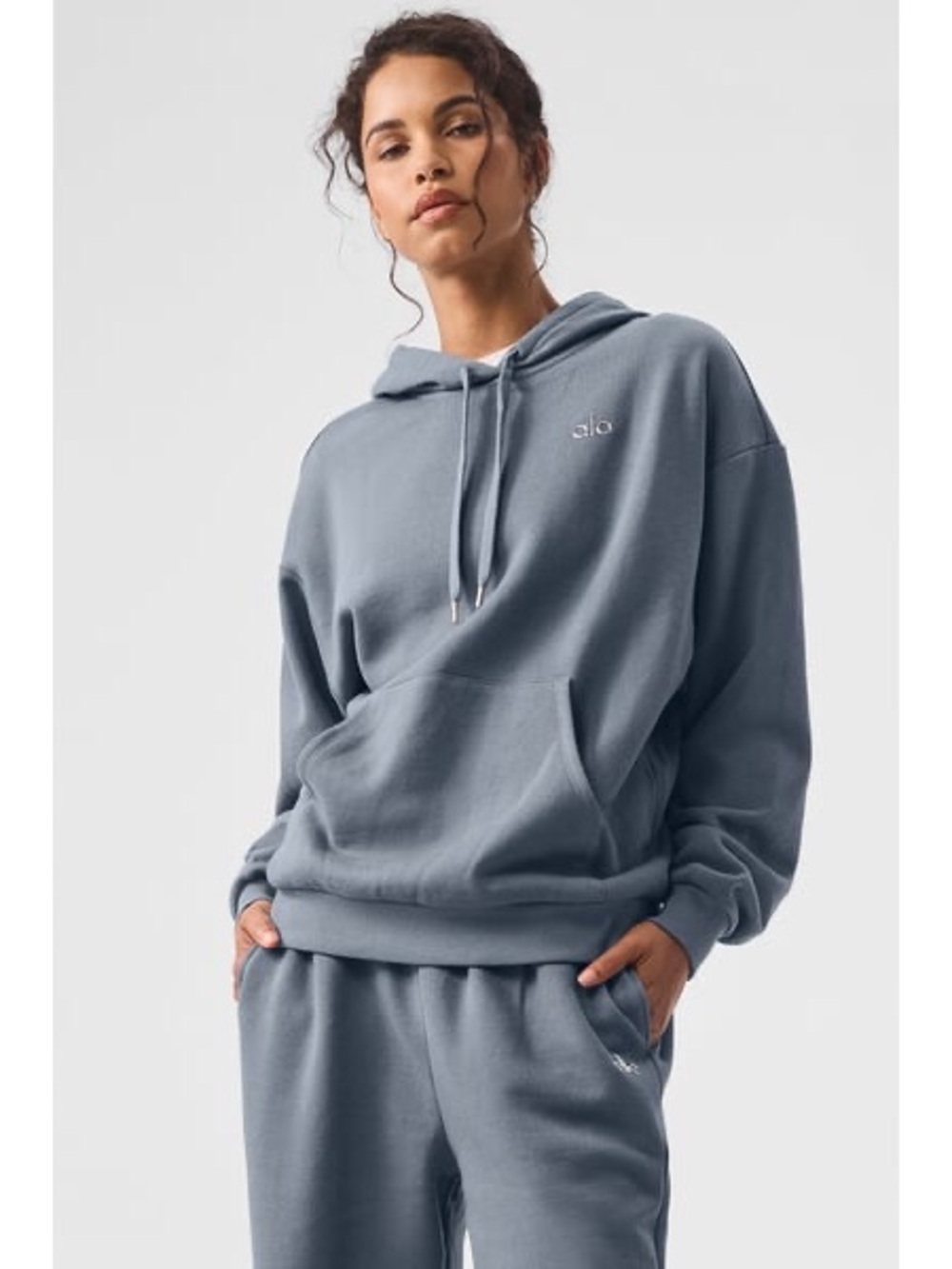ALO Yoga Women’s Slate Blue Hoodie Sweater : Alo Accolade Hoodie - Steel Grey